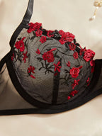 Camila - Conjunto de lencería bordada con malla transparente