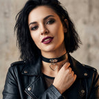 Noelia - Choker Negro con Corazón Plateado