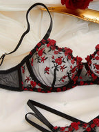 Bruna - Conjunto negro de lencería con encaje | Piel Canela | Imagen 2