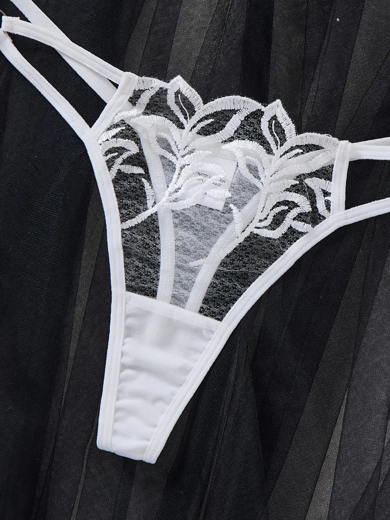Diana - Conjunto blanco bordado de 2 piezas | Piel Canela | Imagen 6