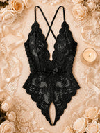 Oriana - Set borgoña y negro de top y short de encaje | Piel Canela | Imagen 2